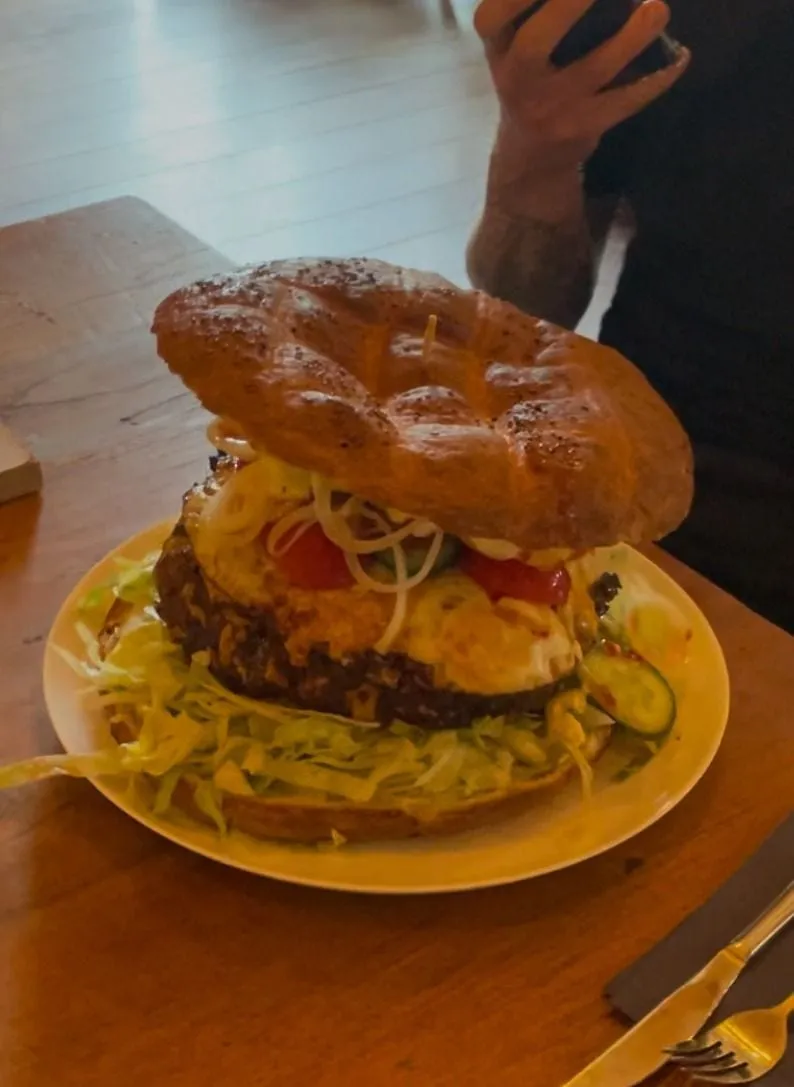 LoeLoe's Kiloburger Challenge