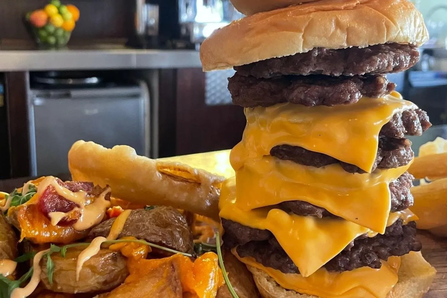 The Lounge's 10 x Burger Challenge