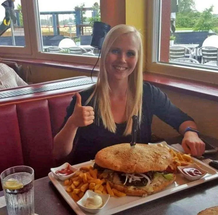 Road House Diner's Burger-Meister Challenge